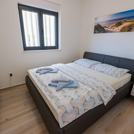Three-Bedroom Premium Holiday Home Atmosfera With Private Pool&Sauna Водице Екстериор снимка