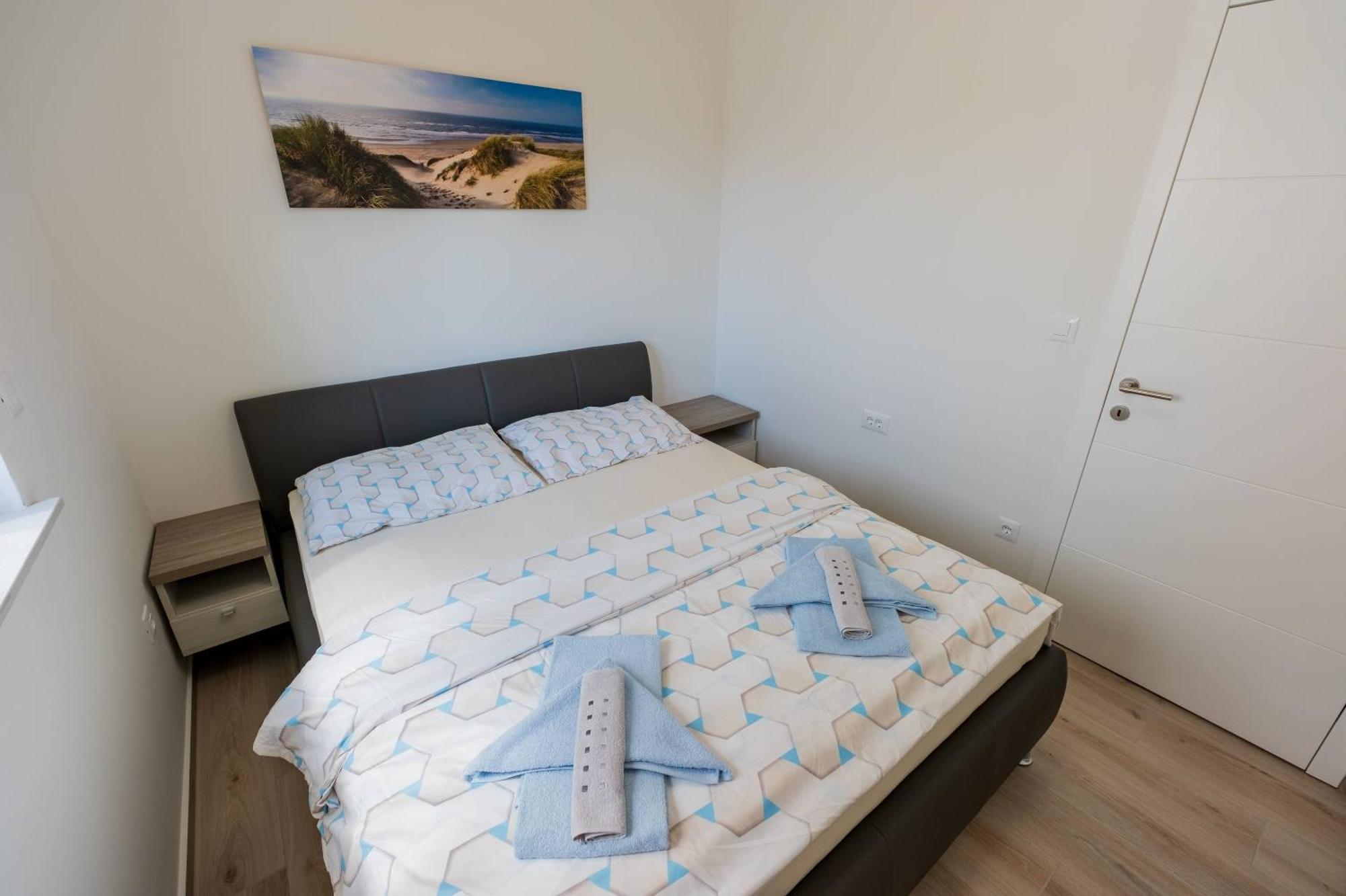 Three-Bedroom Premium Holiday Home Atmosfera With Private Pool&Sauna Водице Екстериор снимка