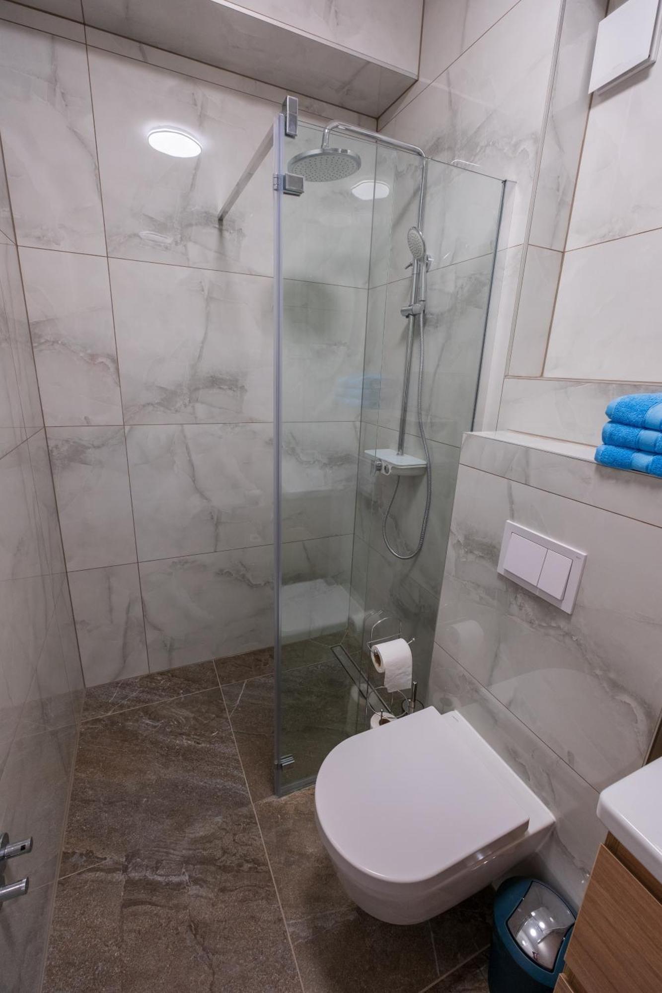 Three-Bedroom Premium Holiday Home Atmosfera With Private Pool&Sauna Водице Екстериор снимка