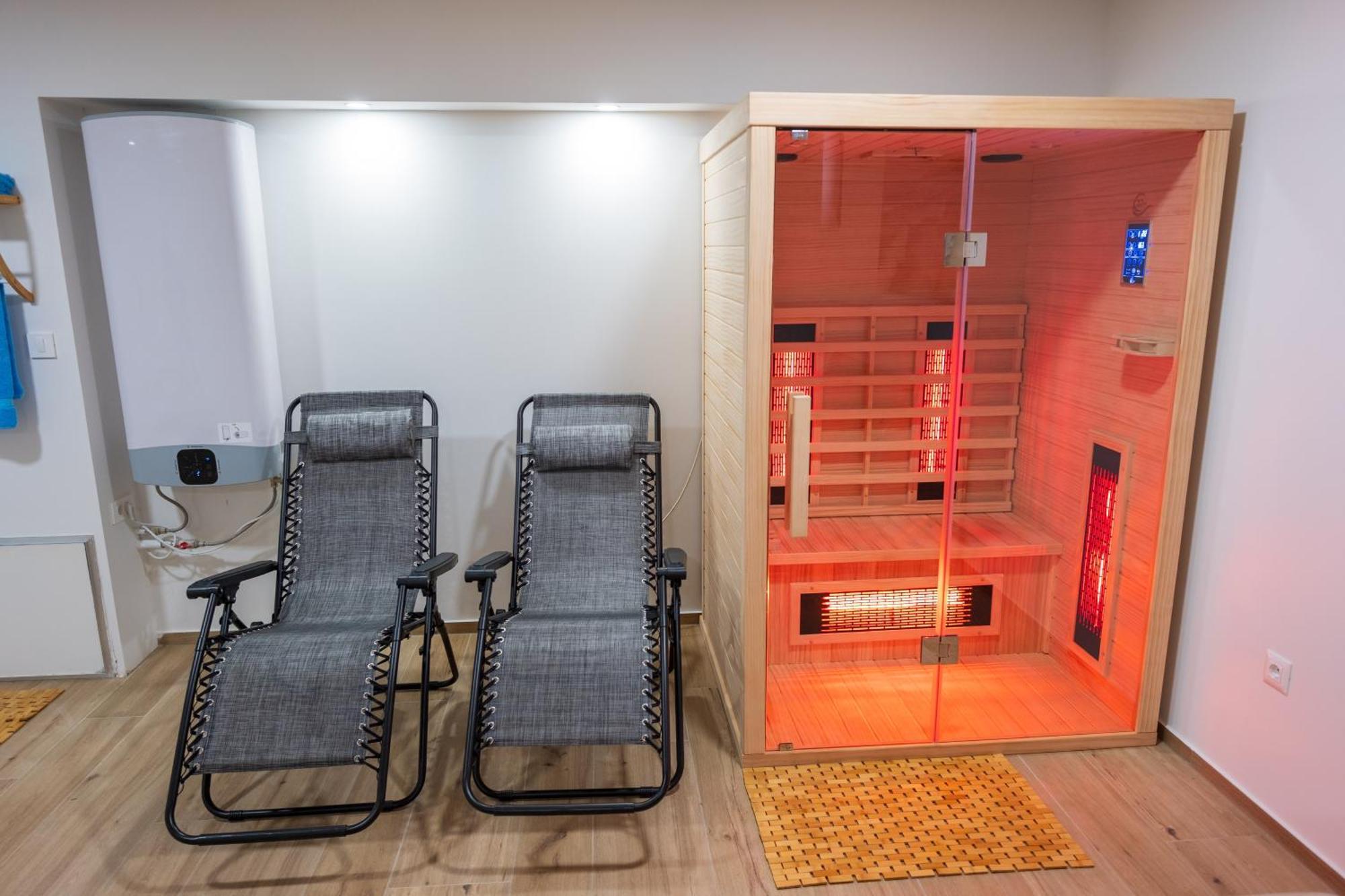 Three-Bedroom Premium Holiday Home Atmosfera With Private Pool&Sauna Водице Екстериор снимка
