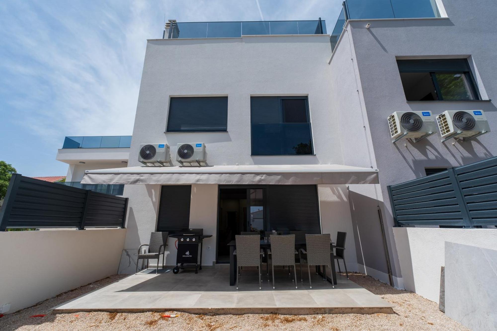 Three-Bedroom Premium Holiday Home Atmosfera With Private Pool&Sauna Водице Екстериор снимка